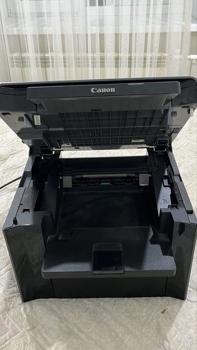 Это модель Canon i-SENSYS MF4410