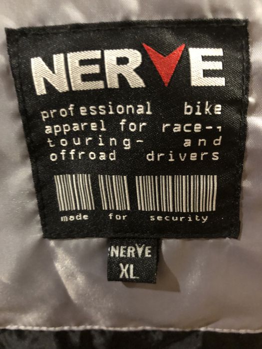 Мото екип NERVE от 6 части