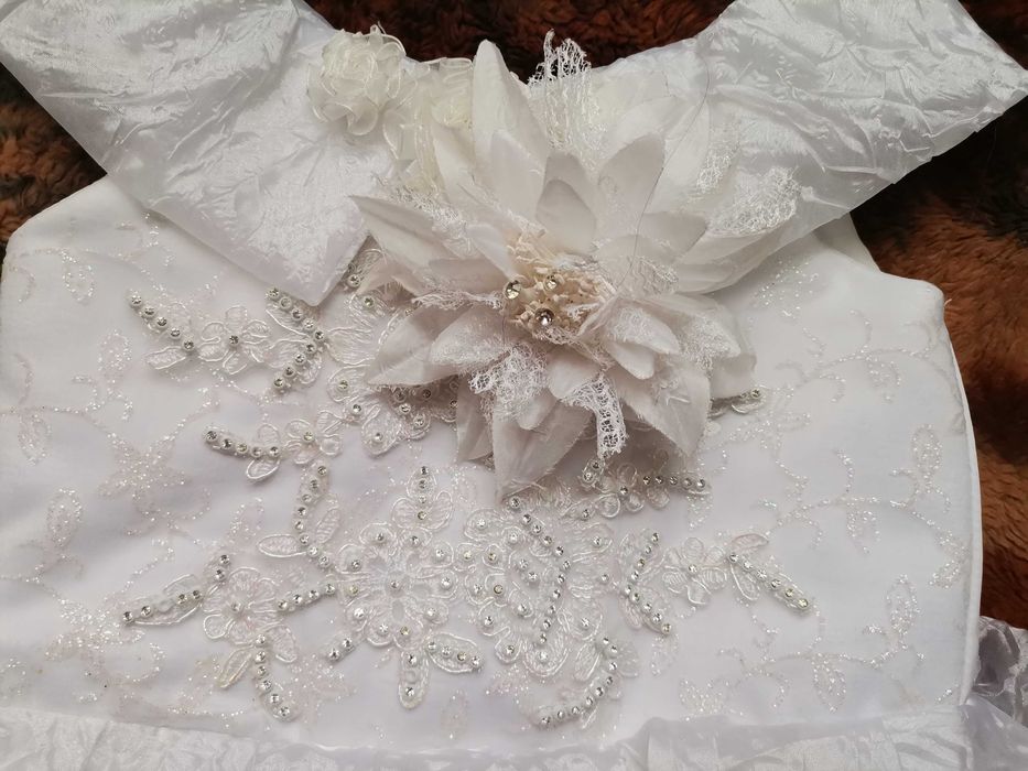 Продаю платье для праздника