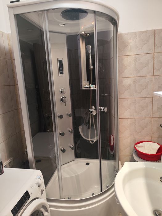 Vând cabină de duș