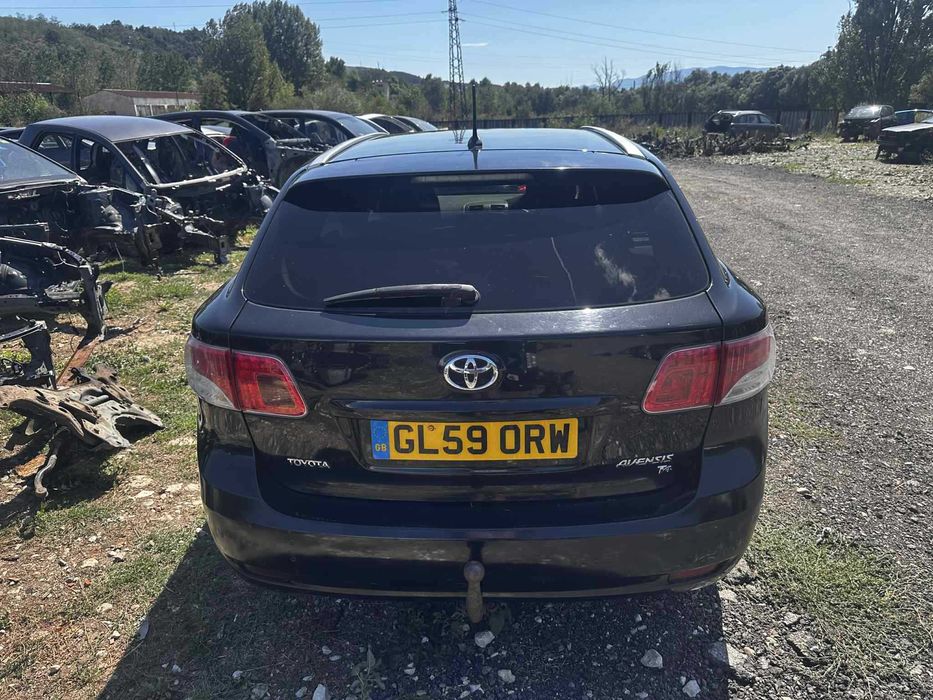 НА ЧАСТИ Toyota Avensis 2 0 D-4D 126 кс 2009