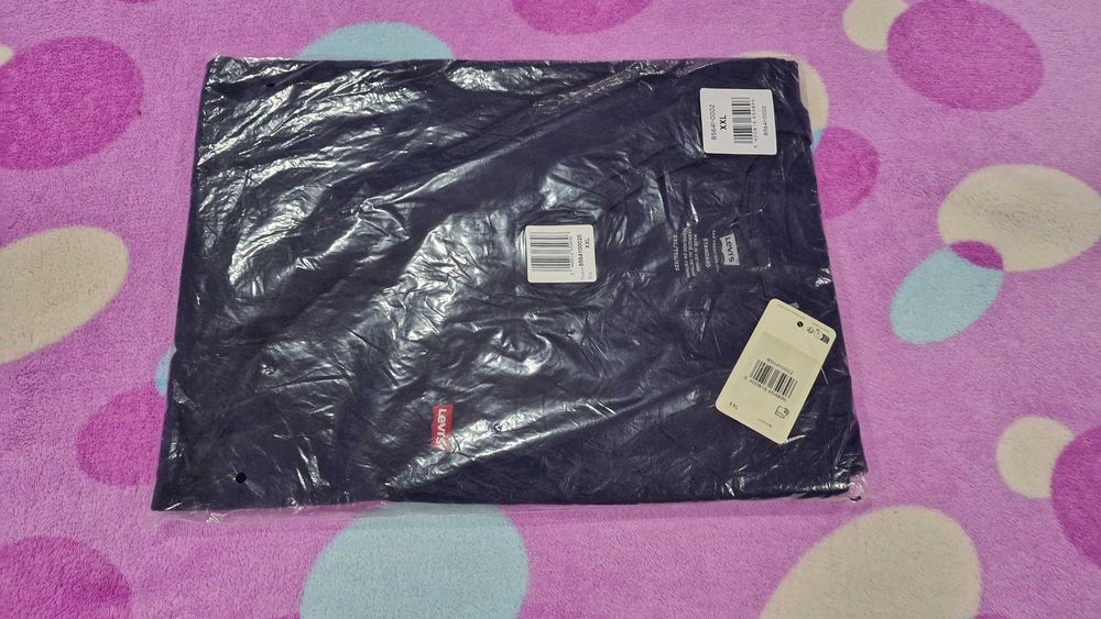 Tricou de bumbac cu decolteu in V Levi's (85641-0002) - BARBATI XXL