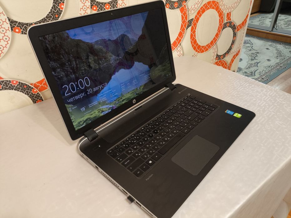 Ноутбук HP Pavilion 17