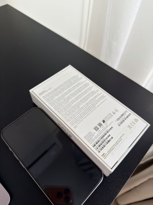 iPhone 15 Pro- Natural Titanium