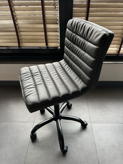 Стол на колелца King с 2г гаранция и безплатна доставка до офис