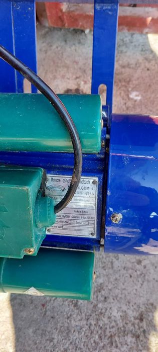 Vand tocător electric de mere