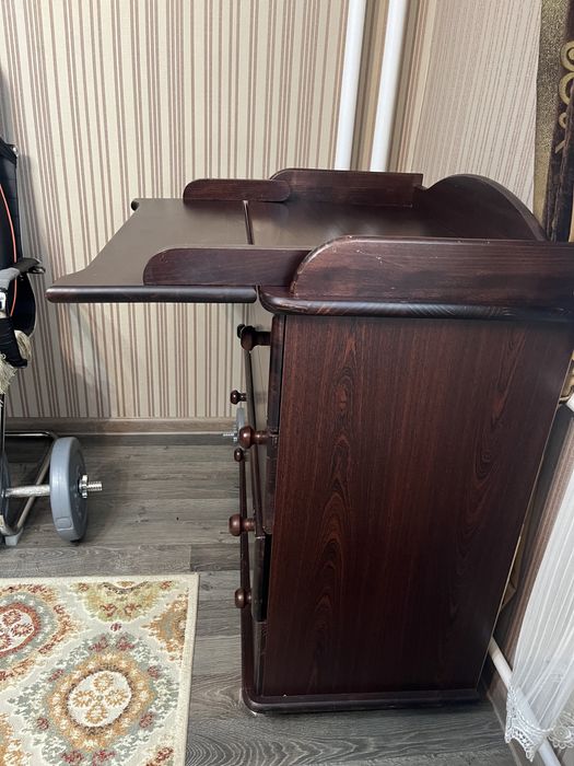 Комод(можно как пеленальный стол)