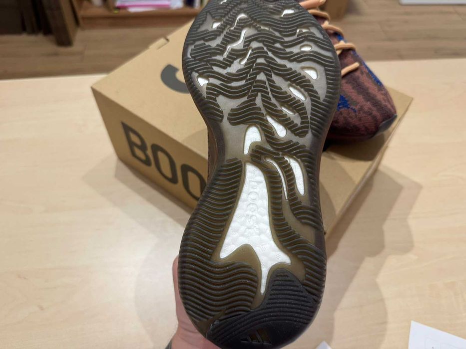 Adidas Yeezy Boost 380 Azure - mărimea 43 1/3 noi, originali 100%