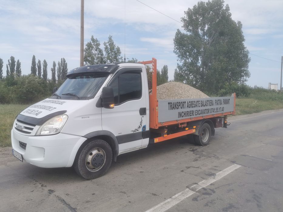 Miniexcavator bobcat excavații balast nisip pamant buldoexcavator