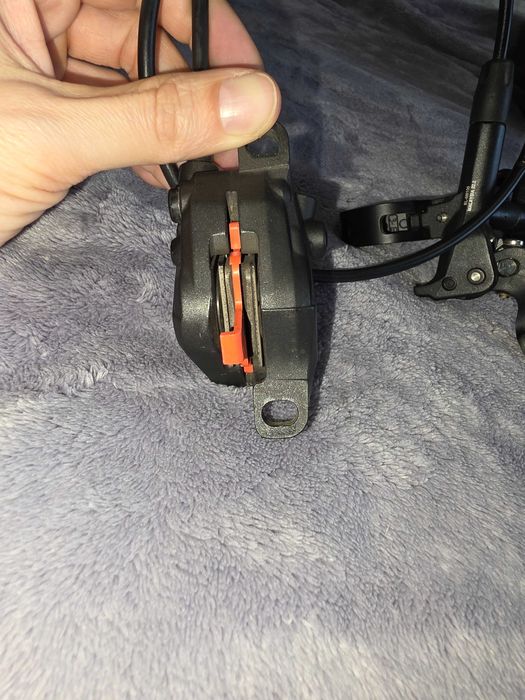 Спирачки Shimano Deore BR-M6100 плюс дискове RT-64