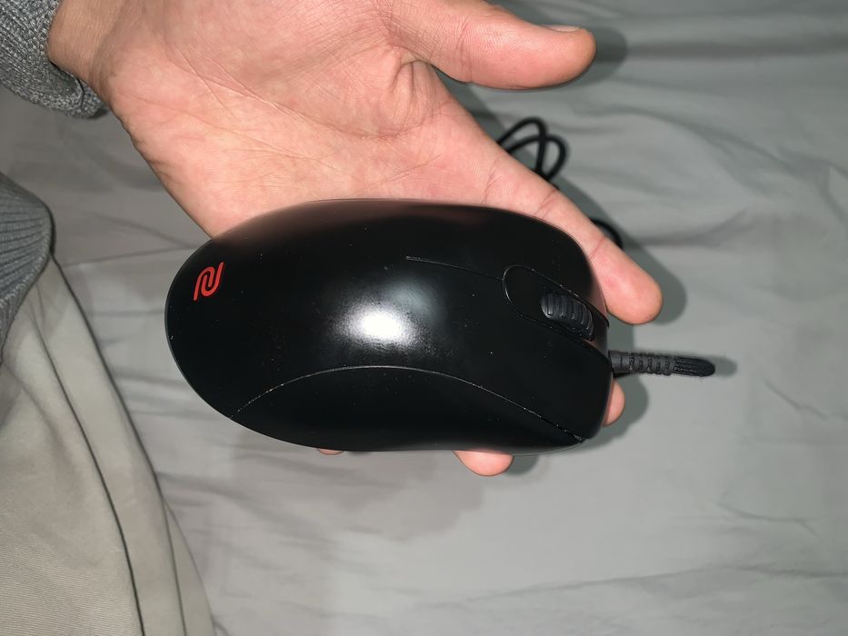 Мышка zowie ec3-c продам или обмен!