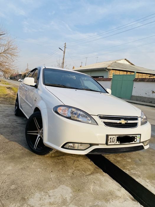 Jentra  ideal holatda ishi yoq naxadu moshina