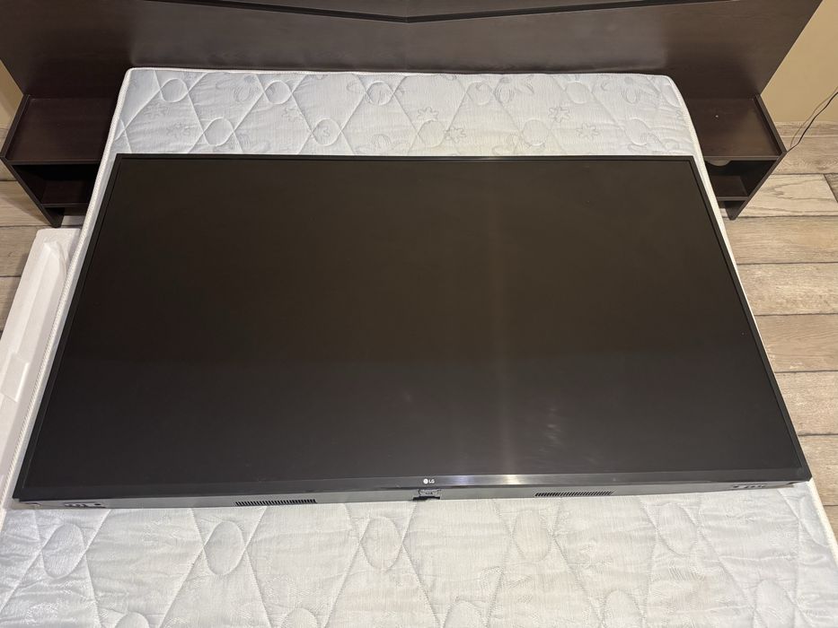 LG UHD AI ThinQ 65” 164cm