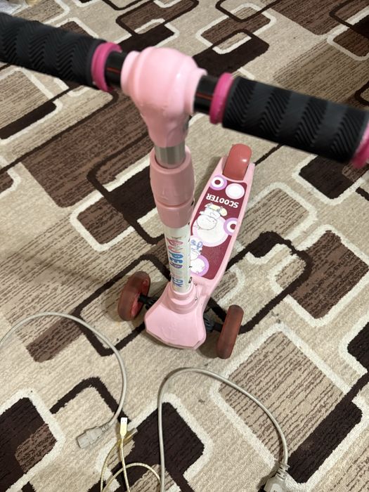 Самокаты для мальчика и девочки