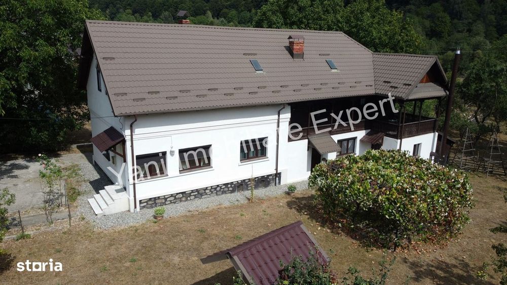 Casă de vânzare în comuna Sălătrucu, județ Argeș.