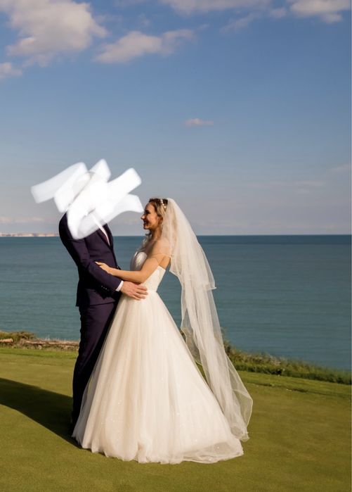 Vand rochie de mireasa Maya Fashion cu crinolina si accesorii