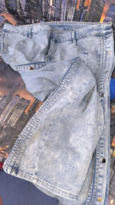 Джинсы со стразами  4 хл