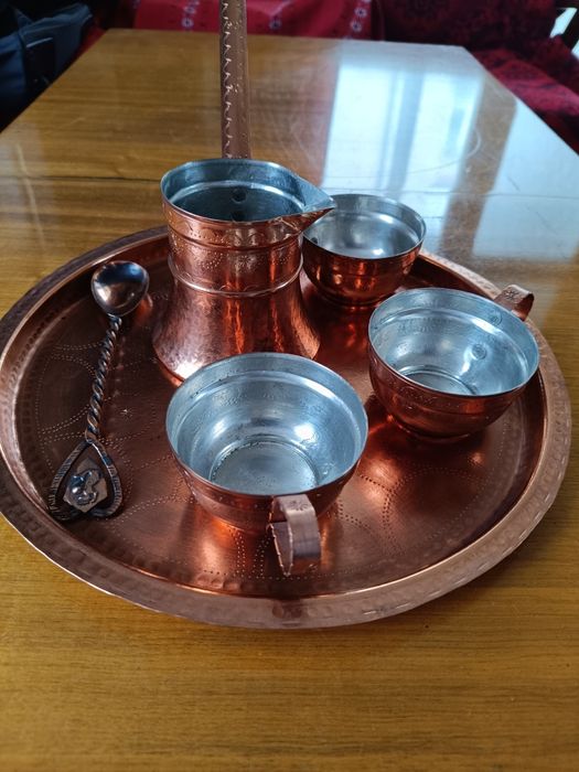 Нов меден сервиз за кафе