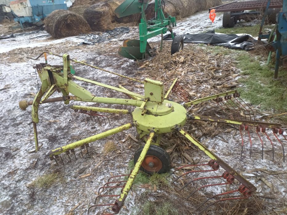 Semănătoare monosem si grebla claas 2.5 metri