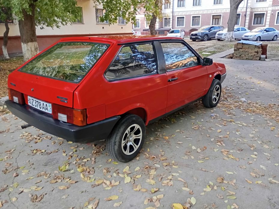 Автомобиль Ваз 2108
