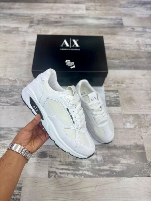 Adidasi barbati  240 lei