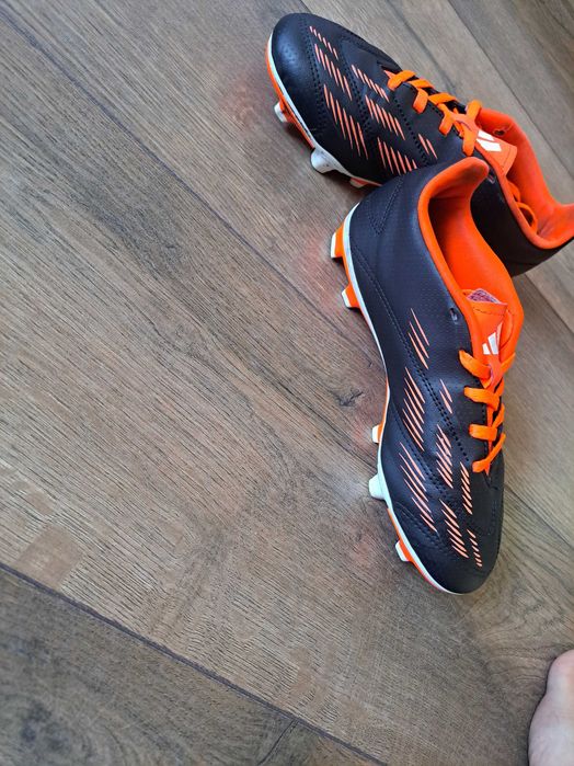 Бутонки adidas predator