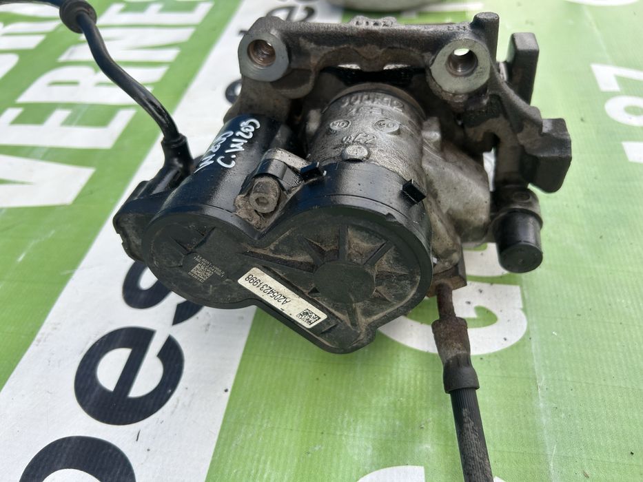 Etrier electric dreapta spate Mercedes W205 C Class 2015