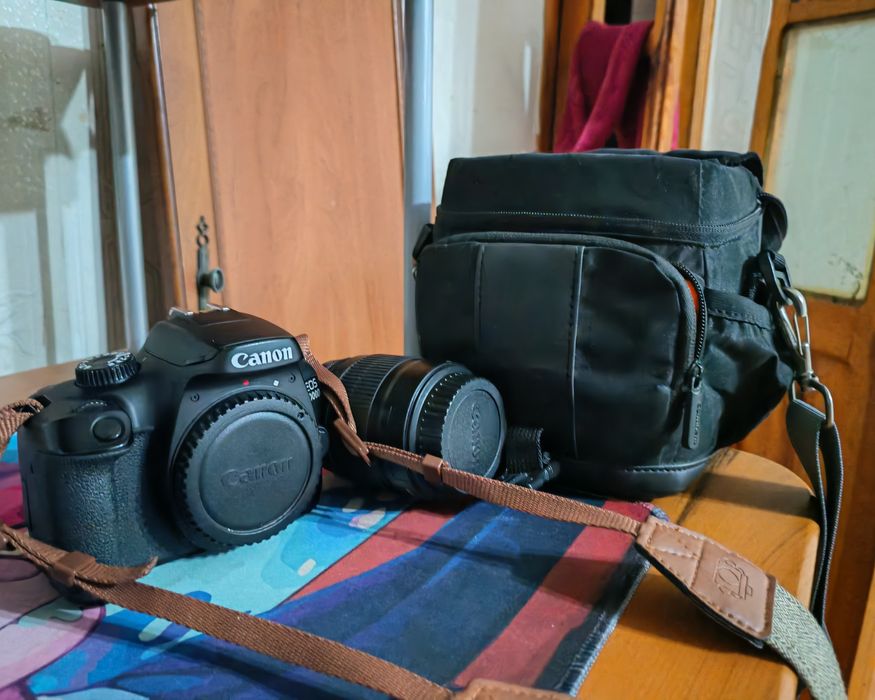 Продаю камеру Canon EOS 4000D