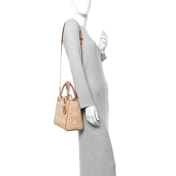 Сумка от Christian Dior