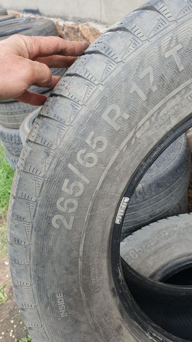 Продам комплект шин r17
