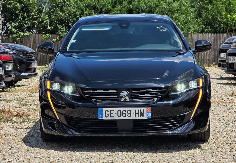 Peugeot 508 Peugeot 508 HYBRIDE RECHARGEABLE 225Cp/ Distronic / Virtual Cockpit /