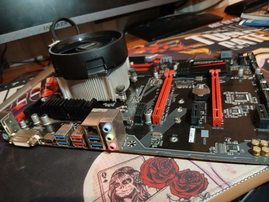 B357, ryzen 7+ подарок