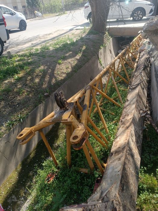 XCMG 30 tn gusak Ivanoves 16 tn ga tushadigan qilib peridelka qilingan