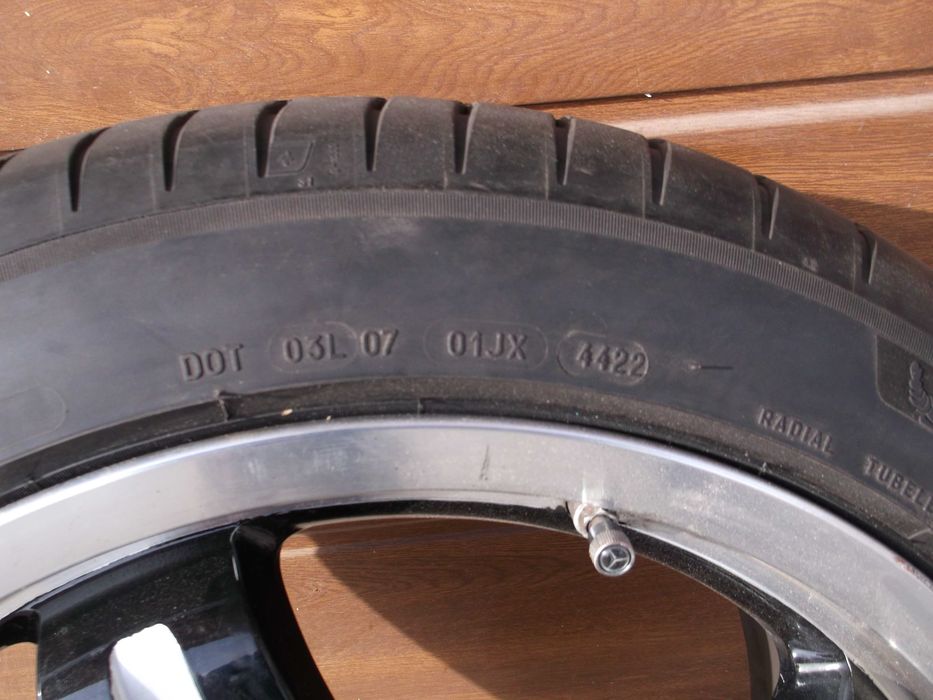 4xJante Mercedes AMG 20" cu Anvelope Vara Michelin 265/45R20.