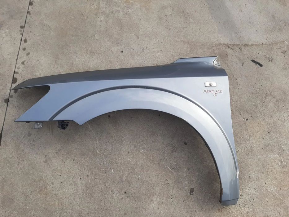 aripa stanga fata dodge journey 2010