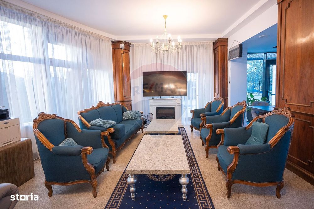 Hotel de vanzare Constanta vedere la Mare si Lacul Siutghiol