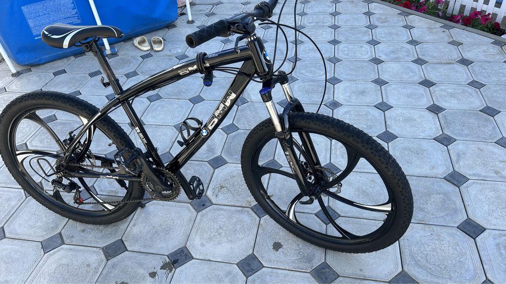 Продам велосипед BMW