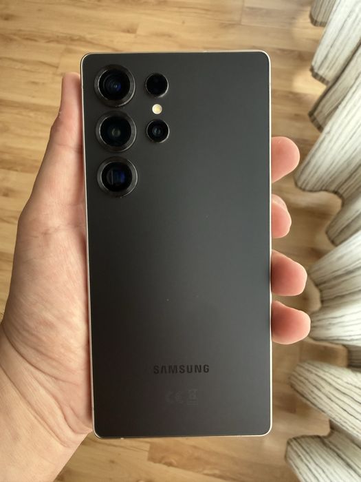 Samsung S25 ULTRA 512 GB черен, 100% батерия + Galaxy Bud Pro 2 черни