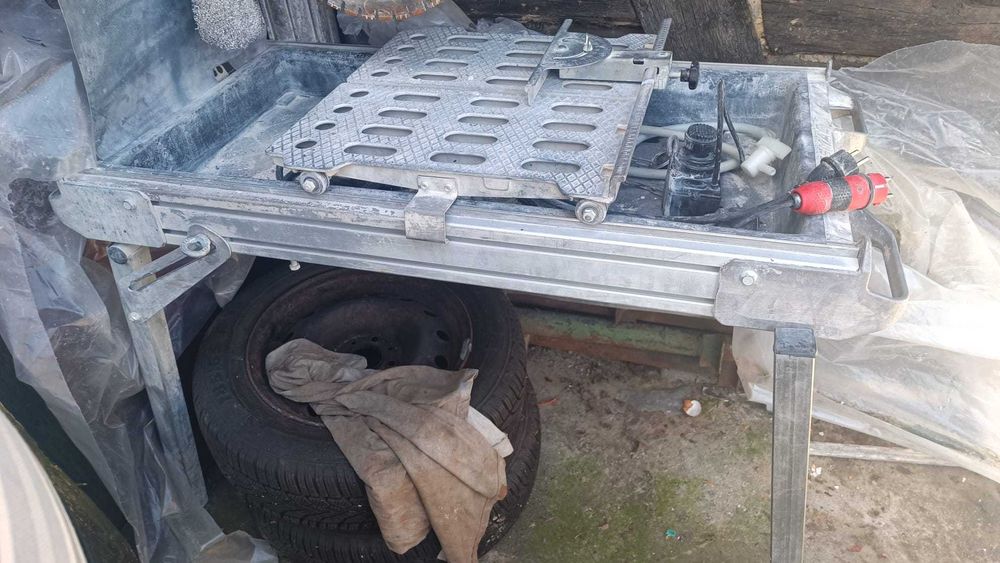 Mașină de tăiat piatră, granit Lissmac ATS 400