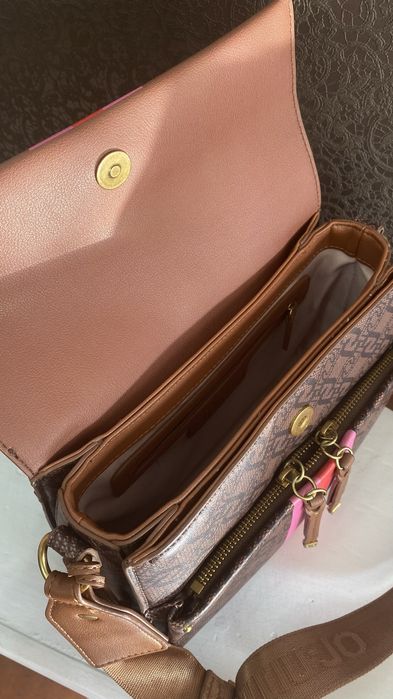 Продам сумку LIU JO