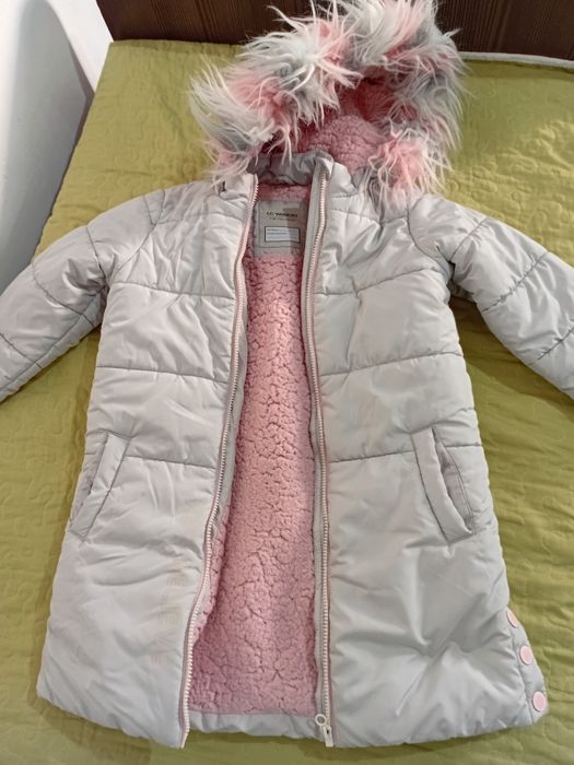 Отдам зимнюю куртку 7-8 лет