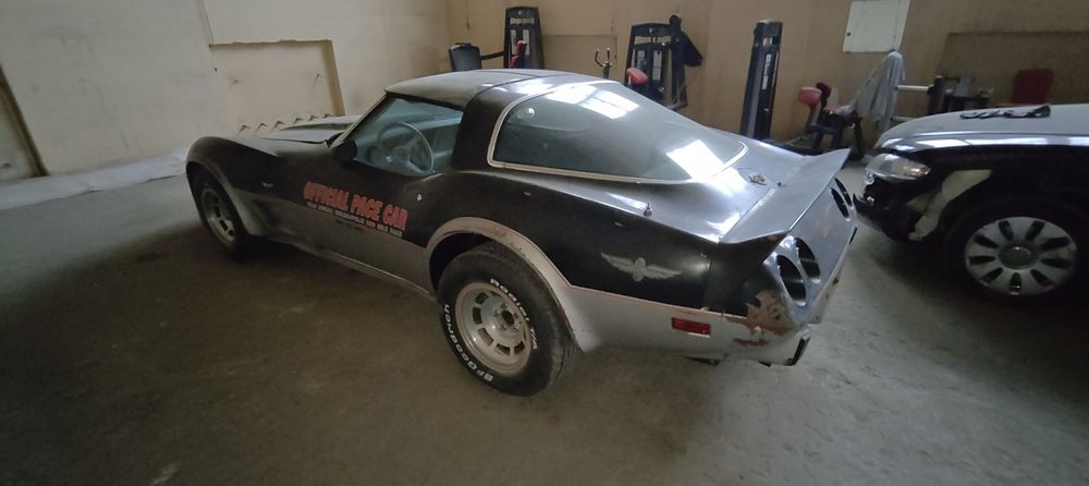 Vând Corvette C3 1978 Pace car