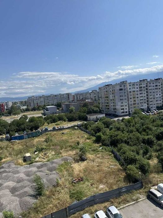 Двустаен апартамент в кв Левски Г