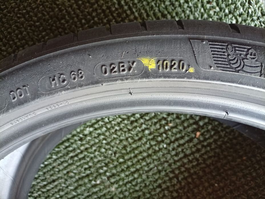 245 35 20 Michelin o bucată
