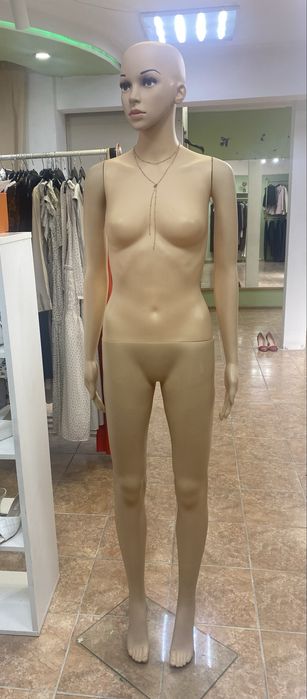Продам женский манекен.
