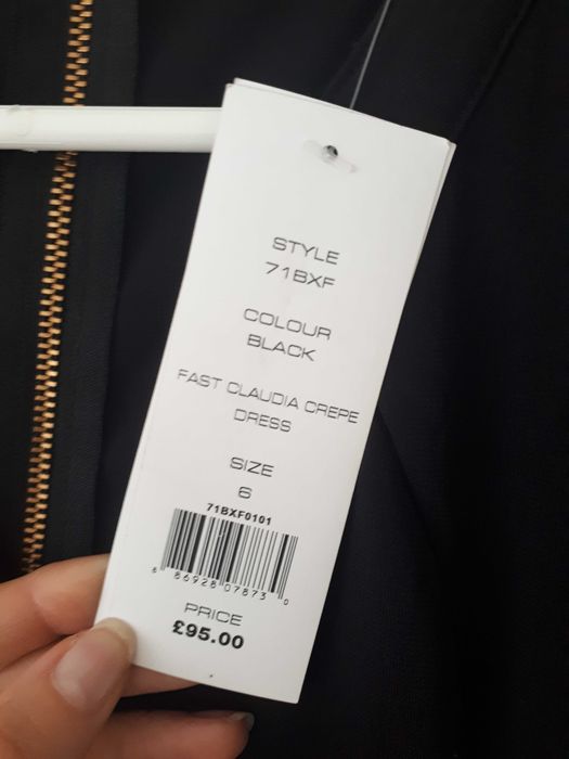 French Connection чисто нова рокля