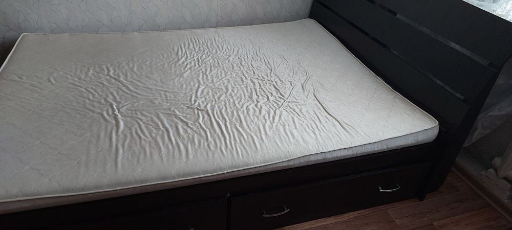 Отдам  кровать даром