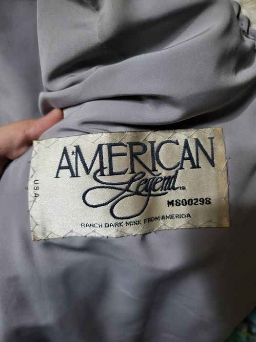 Продам женскую шубу