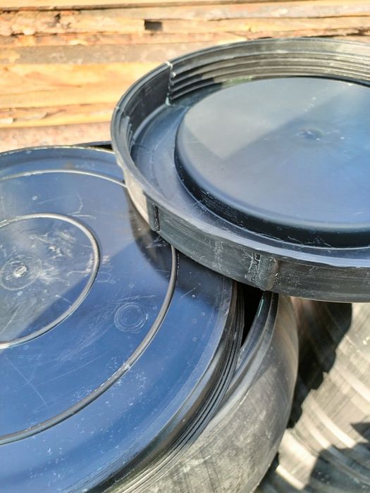 Бочки пластмассовые 50 литровые