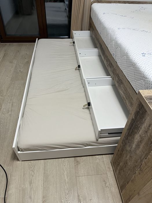 Двуетажно легло с подматрачна рамка+два матрака